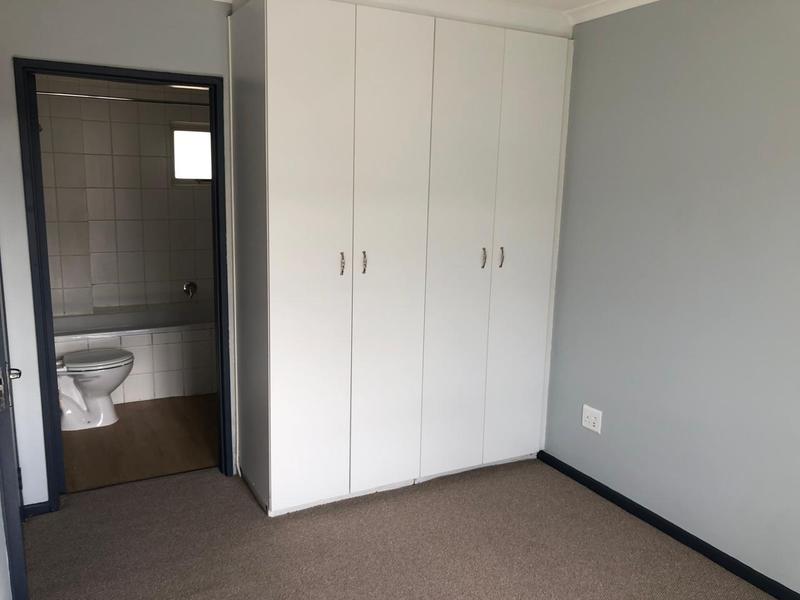 To Let 1 Bedroom Property for Rent in Sunnydale Western Cape